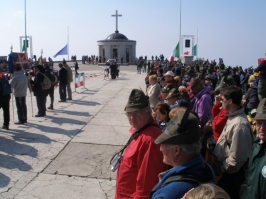 Cerimonia a Cima Grappa