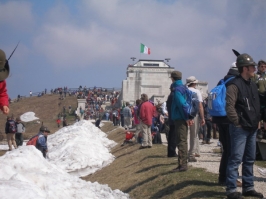 Cerimonia a Cima Grappa