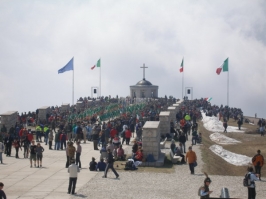 Cerimonia a Cima Grappa