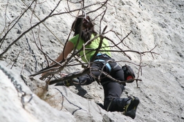 Foto di arrampicata in falesia 