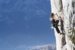 Foto di arrampicata in falesia 