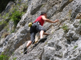 Foto di arrampicata in falesia 