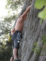 Foto di arrampicata in falesia 