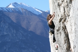 Foto di arrampicata in falesia 