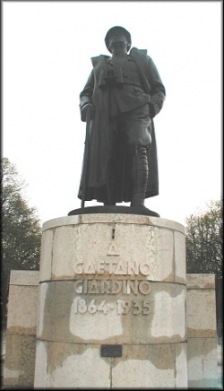 statua giardino